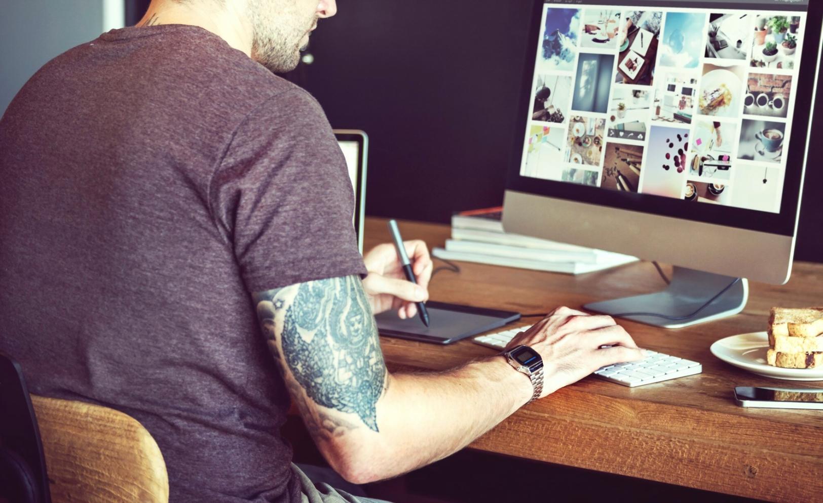 Equipo de Anorivextyl trabajando en soluciones educativas personalizadas