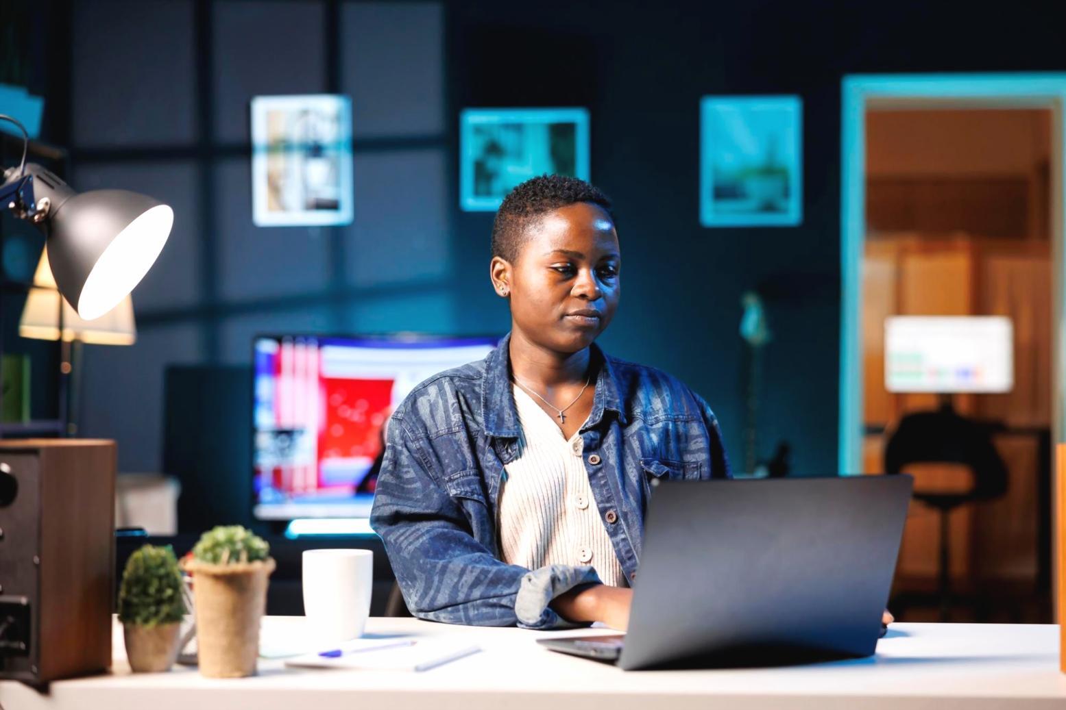 Análisis de métricas de SEO local en pantalla